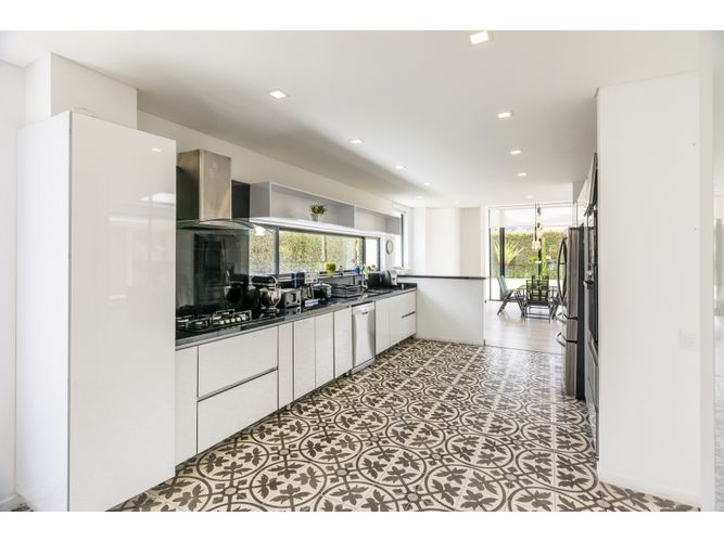 Apartaestudio en venta en Guaymaral, Bogotá, 400 m² · foto 7 de 24