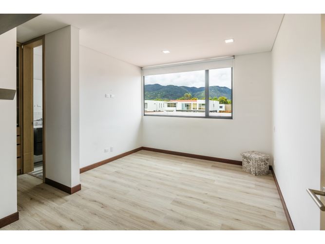 Apartaestudio en venta en Guaymaral, Bogotá, 400 m² · foto 16 de 24