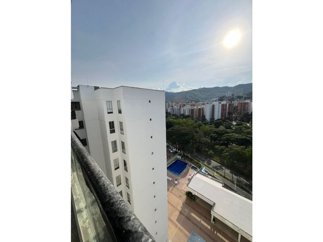 Apartamento de 3 alcobas en venta en La Flora, Cali, 71 m² · foto 3 de 16