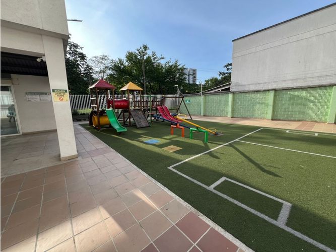 Apartamento de 3 alcobas en venta en La Flora, Cali, 71 m² · foto 10 de 16