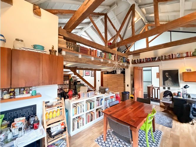 Apartamento de 1 alcoba en venta en La Magdalena, Bogotá, 74 m² · foto 2 de 21