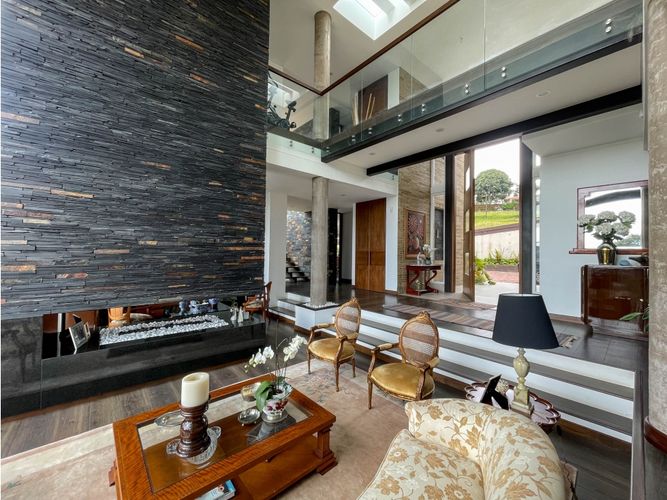 Casa de 4 alcobas en venta en Mercenario, Chía, 410 m² · foto 5 de 24
