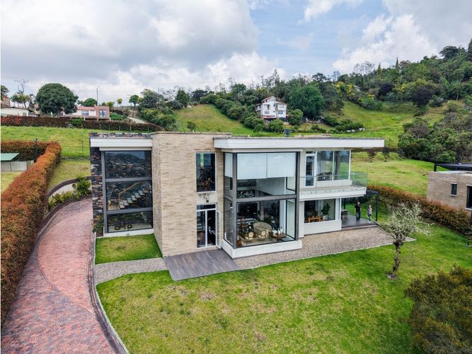 Casa de 4 alcobas en venta en Mercenario, Chía, 410 m² · foto 23 de 24