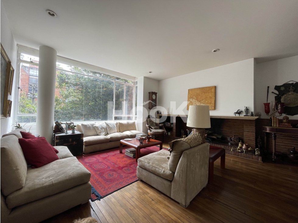Casa en venta en Quinta Camacho, Bogotá · foto 3 de 17