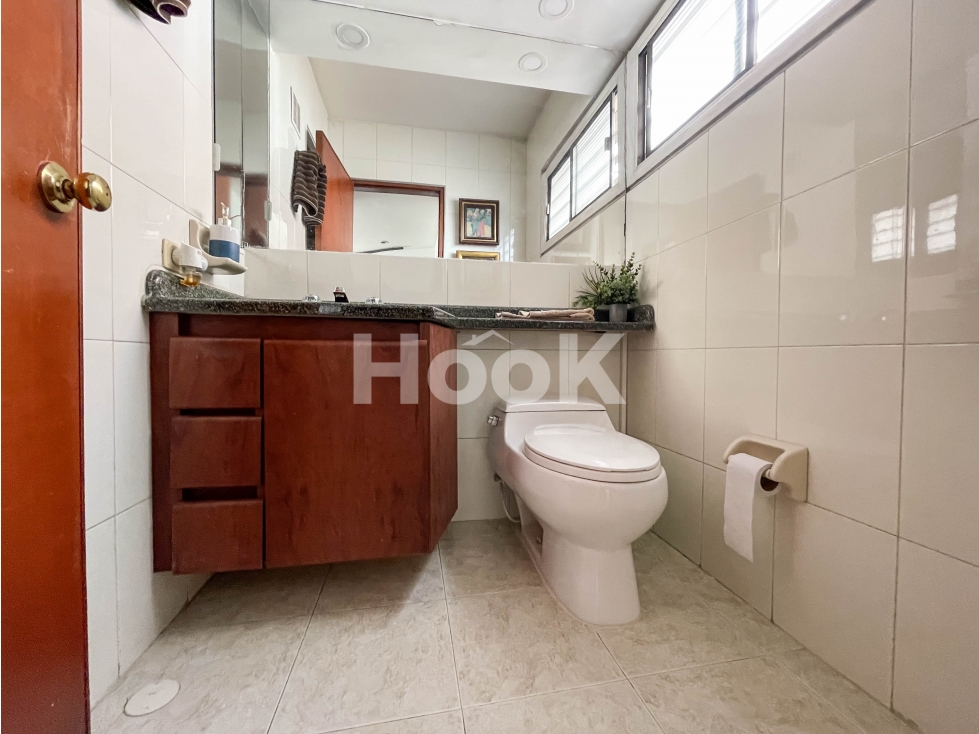 Casa en venta en Quinta Camacho, Bogotá · foto 9 de 17