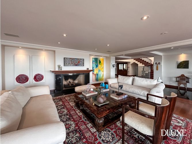 Apartamento de 4 alcobas en venta en Los Rosales, Bogotá, 730 m² · foto 3 de 24