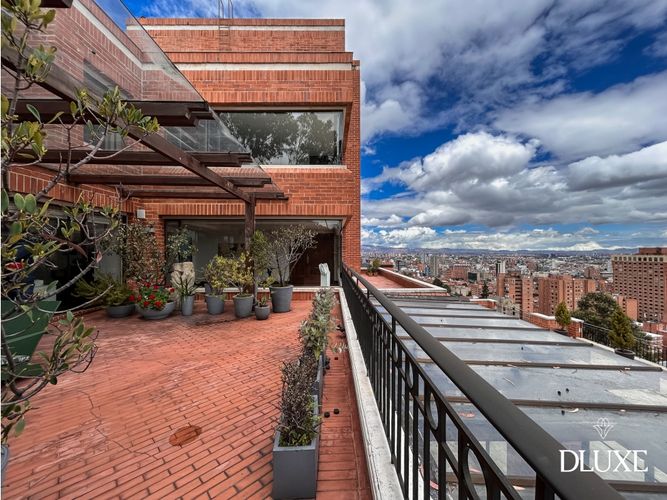 Apartamento de 4 alcobas en venta en Los Rosales, Bogotá, 730 m² · foto 9 de 24