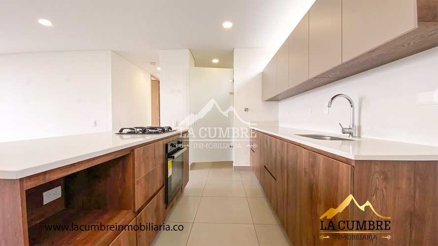 Apartamento de 3 alcobas en arriendo en La Calera, Medellín, 127 m² · foto 4 de 18