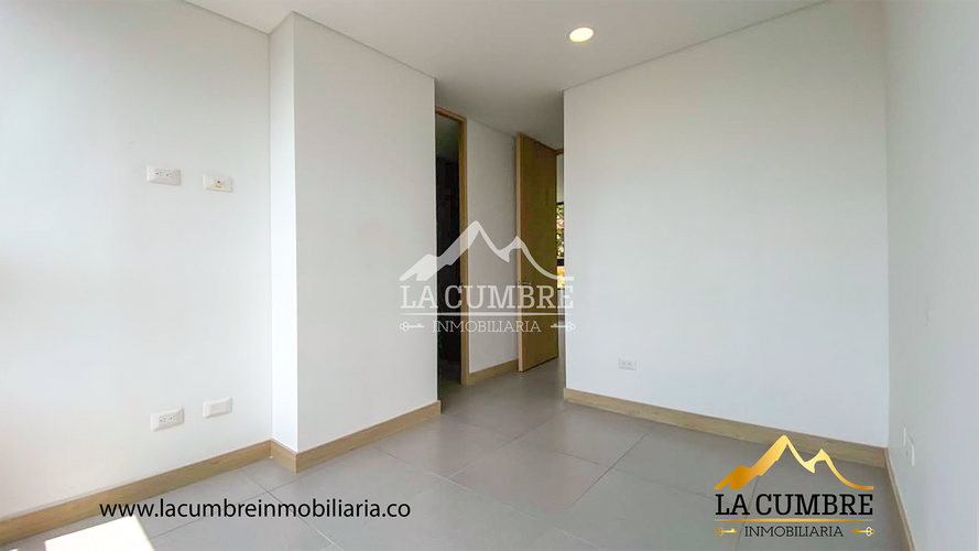 Apartamento de 3 alcobas en arriendo en La Calera, Medellín, 127 m² · foto 17 de 18