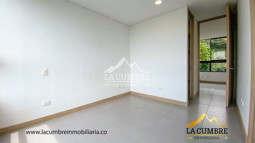Apartamento de 3 alcobas en arriendo en La Calera, Medellín, 127 m² · foto 18 de 18