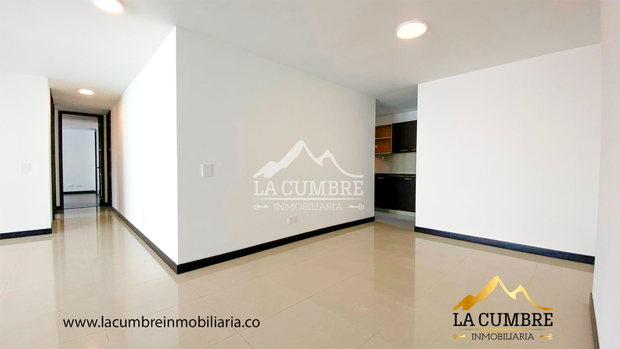 Apartamento de 3 alcobas en arriendo en La Calera, Medellín, 120 m² · foto 2 de 14