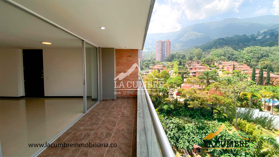Apartamento de 3 alcobas en arriendo en La Calera, Medellín, 120 m² · foto 4 de 14