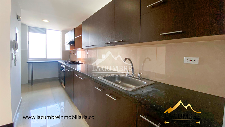 Apartamento de 3 alcobas en arriendo en La Calera, Medellín, 120 m² · foto 6 de 14