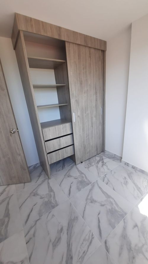 Apartamento de 3 alcobas en venta en Santa Cruz, Girón, 54 m² · foto 7 de 17
