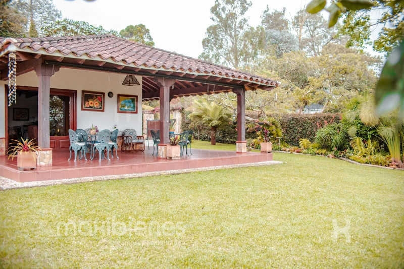 4BR Country House in El rosal (200 m²) for Sale - 2