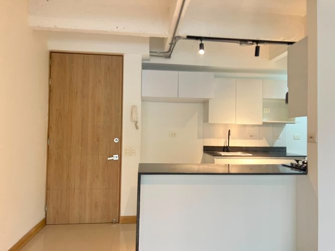 Apartamento de 2 alcobas en arriendo en El Poblado, Medellín, 84 m² · foto 6 de 16