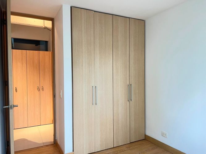 Apartamento de 2 alcobas en arriendo en El Poblado, Medellín, 84 m² · foto 11 de 16