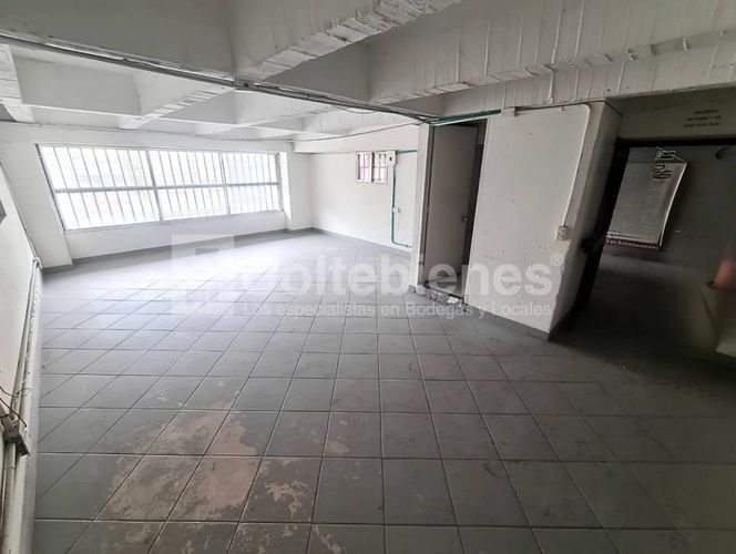 Local en arriendo en Colombia, Medellín, 35 m² · foto 2 de 10