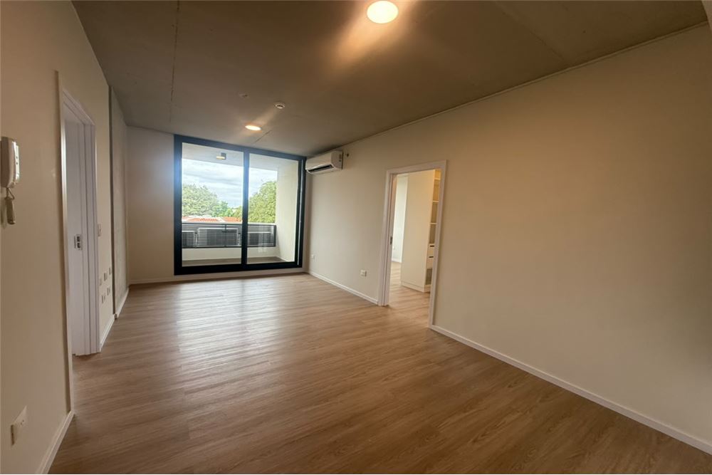 Departamento-Alquiler-Facundo Machain c/ Gonzalo Morán, Plaza Boquerón, Av. Republica Argentina, Casa Rica, Los Laureles, Asunción — foto 3