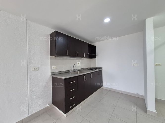 Apartamento de 2 alcobas en arriendo en Rionegro, 72 m² · foto 3 de 17