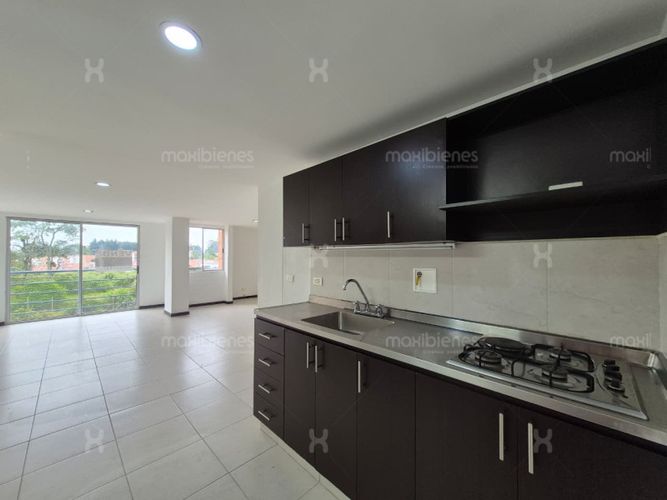 Apartamento de 2 alcobas en arriendo en Rionegro, 72 m² · foto 4 de 17