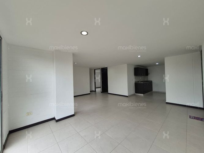 Apartamento de 2 alcobas en arriendo en Rionegro, 72 m² · foto 5 de 17