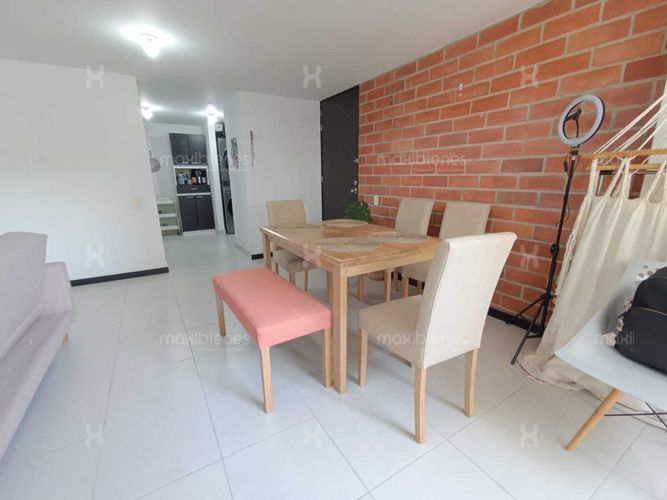 Apartamento de 2 alcobas en venta en Rionegro, 72 m² · foto 4 de 14
