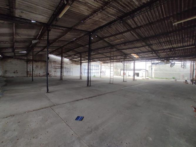 Bodega en arriendo en Las Estrellas, Barranquilla, 1350 m² · foto 3 de 9