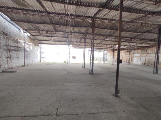 Bodega en arriendo en Las Estrellas, Barranquilla, 1350 m² · foto 8 de 9