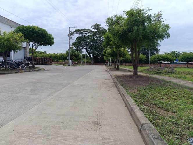 Lote en venta en Urb. Rosendo Garces, Montería, 1502 m² · foto 2 de 12
