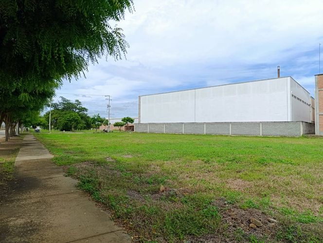 Lote en venta en Urb. Rosendo Garces, Montería, 2569 m² · foto 10 de 12
