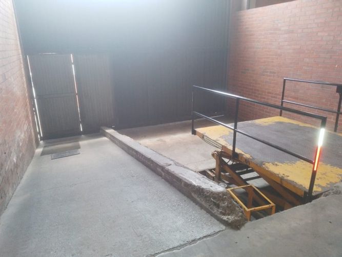 Bodega en venta en Los Naranjos, Itagüí, 3391 m² · foto 10 de 11