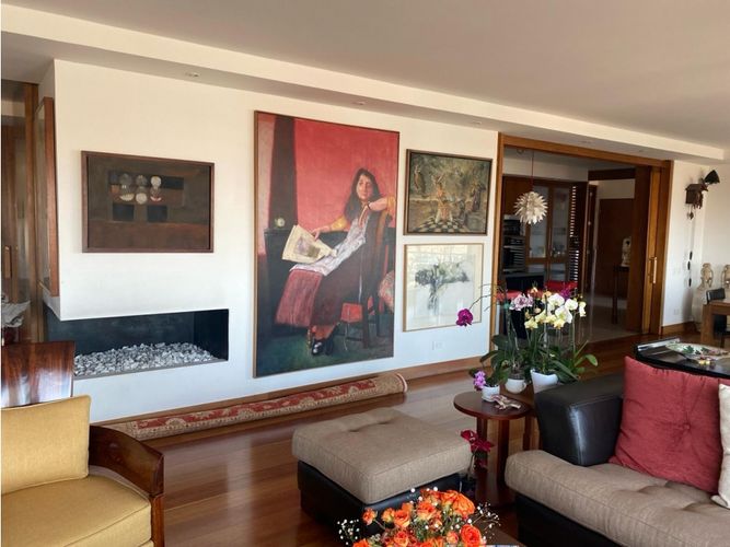 Apartamento de 3 alcobas en venta en Cerros De Los Alpes, Bogotá, 311 m² · foto 9 de 24