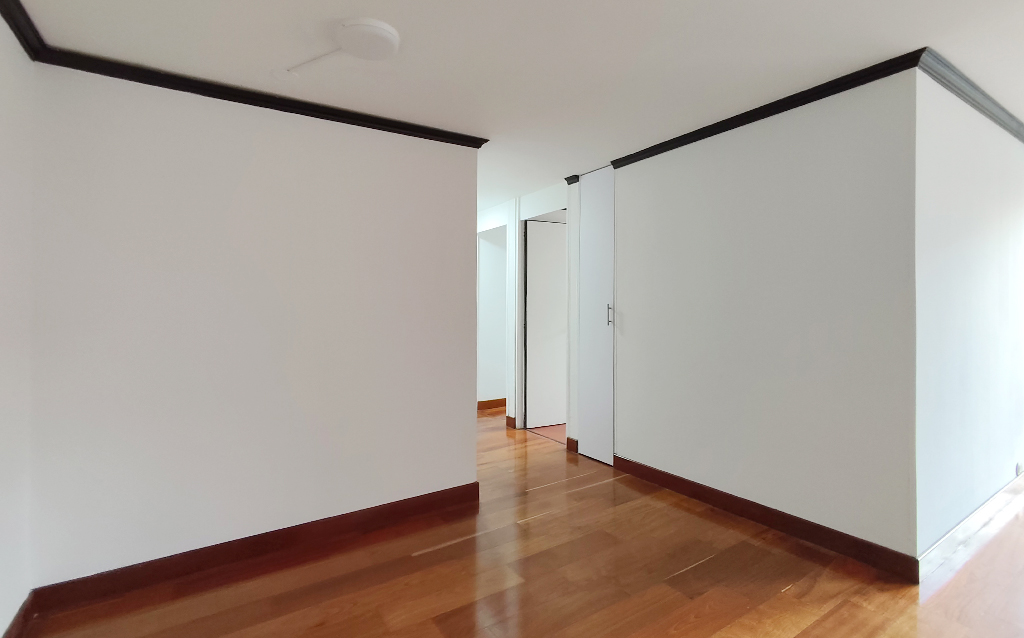 Apartamento en venta en Mirandela, Bogotá · foto 3 de 15