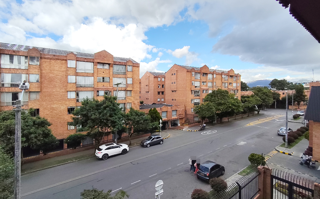 Apartamento en venta en Mirandela, Bogotá · foto 9 de 15