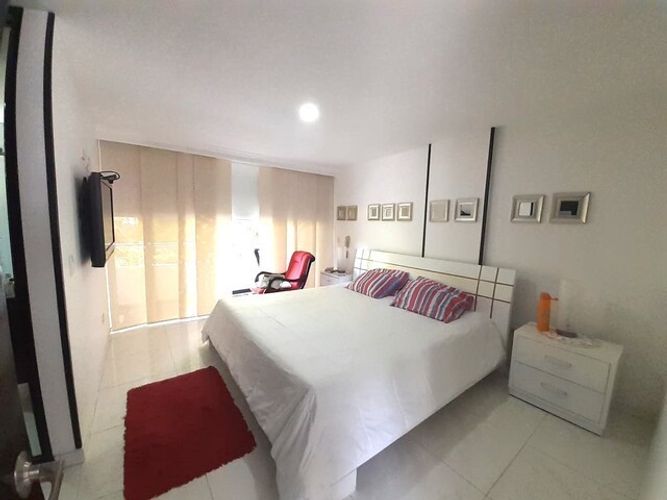 Casa de 4 alcobas en venta en Cr. Los Arroyuelos, Ibagué, 210 m² · foto 6 de 20