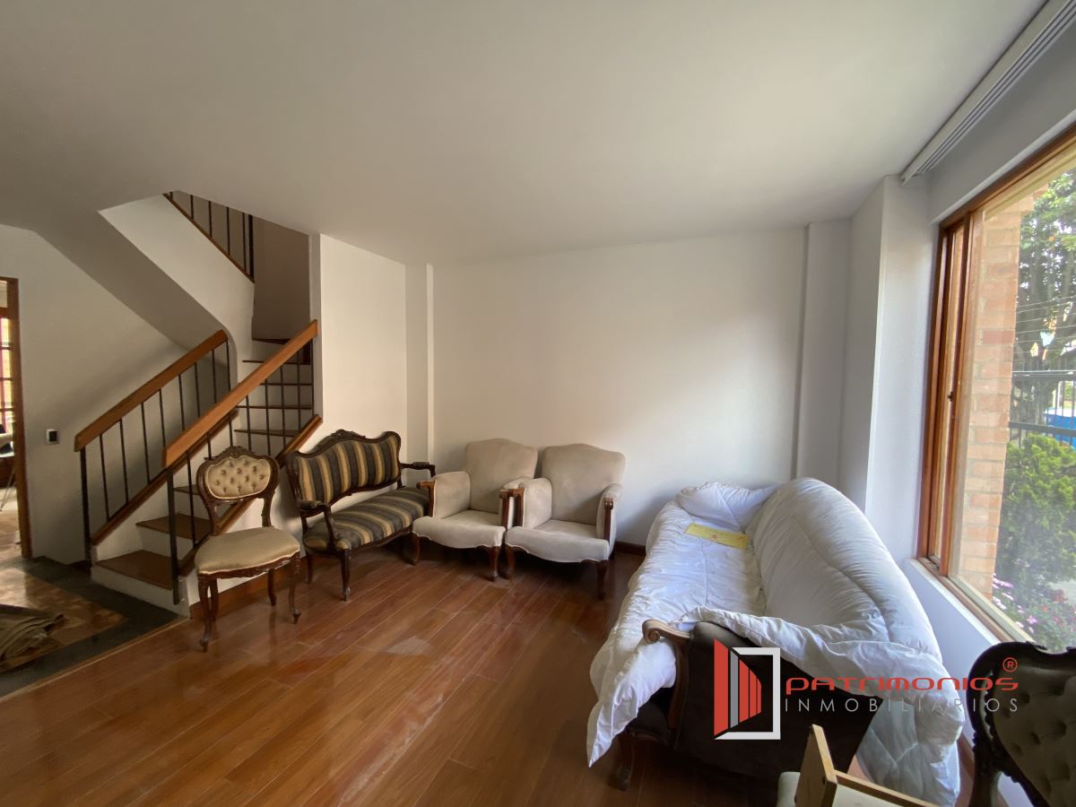 Casa en venta en Colina Campestre, Bogotá · foto 3 de 24