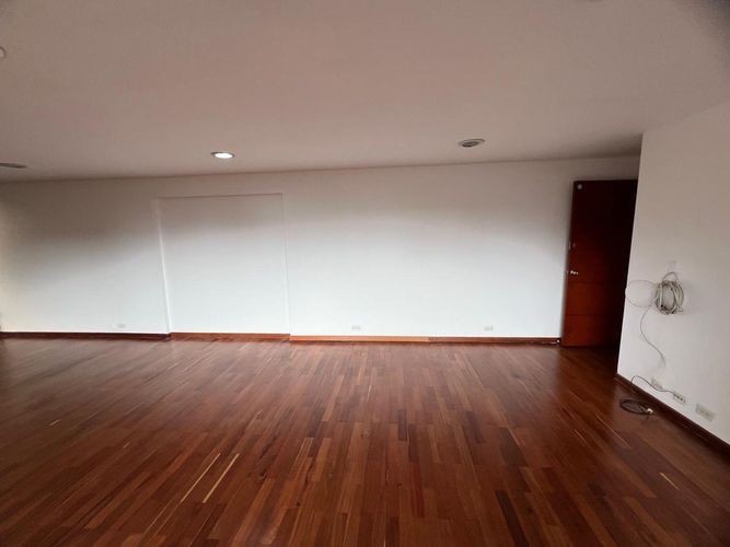 Oficina en arriendo en El Poblado, Medellín, 62 m² · foto 5 de 18