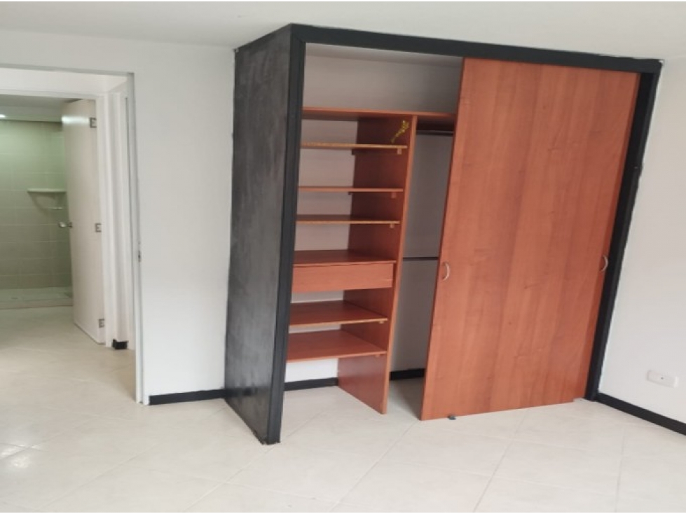Apartamento en venta en Loma del Indio, Medellín 5