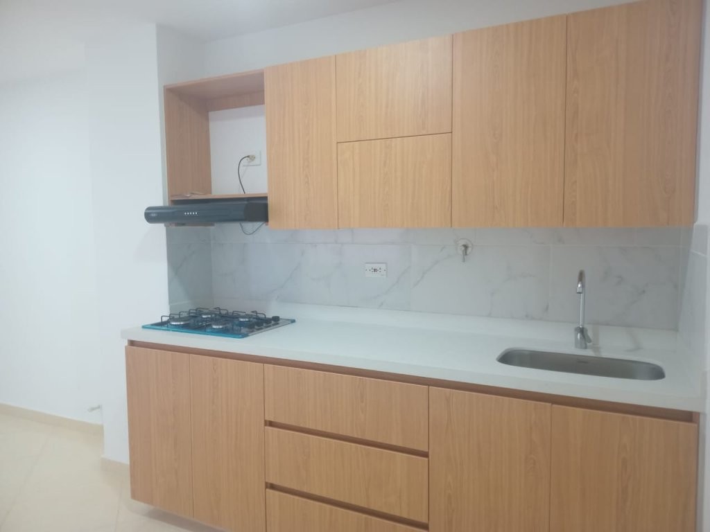 Apartamento en venta en Camparola, Itagüí · foto 3 de 16