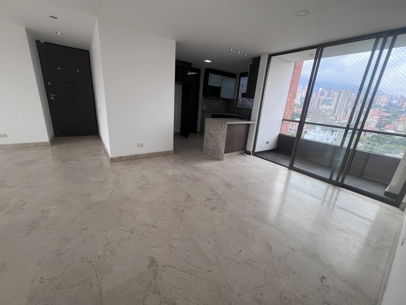 Apartamento en arriendo en La Linde, Medellín · foto 2 de 23