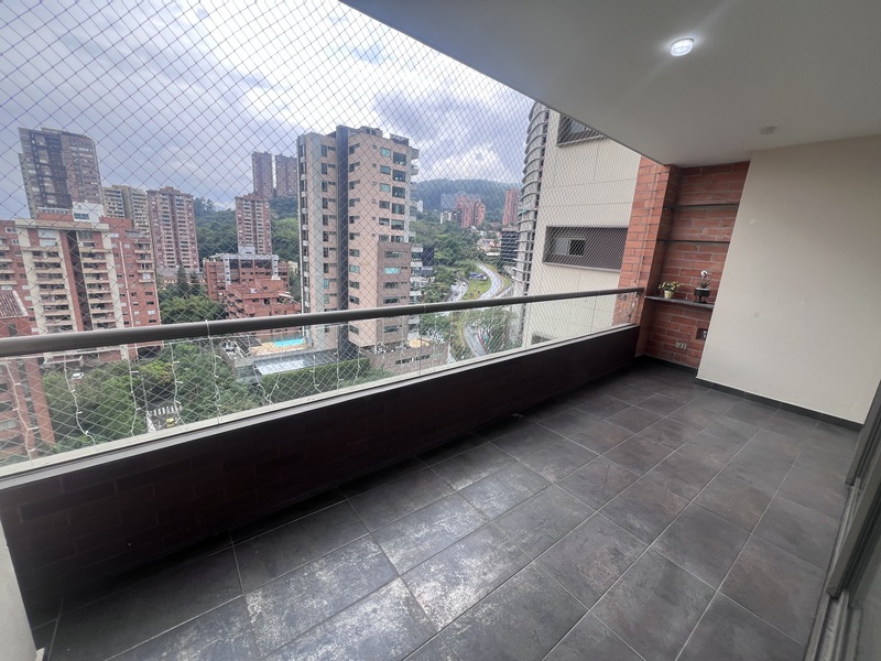 Apartamento en arriendo en La Linde, Medellín · foto 19 de 23