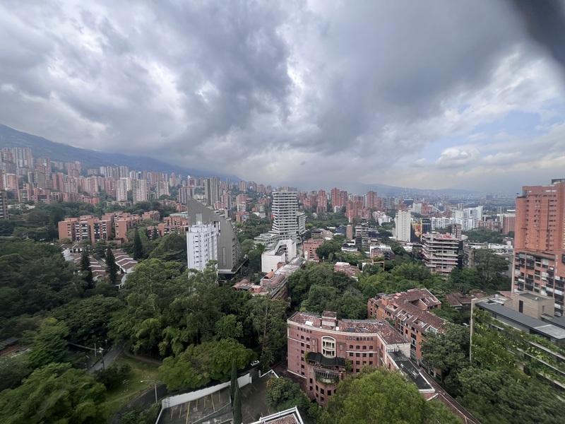 Apartamento en arriendo en La Linde, Medellín · foto 22 de 23