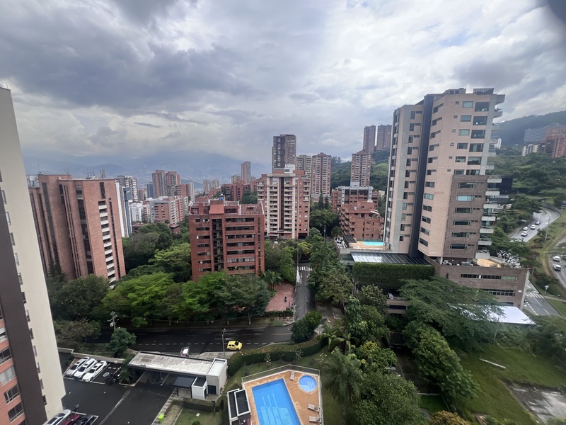 Apartamento en arriendo en La Linde, Medellín · foto 23 de 23
