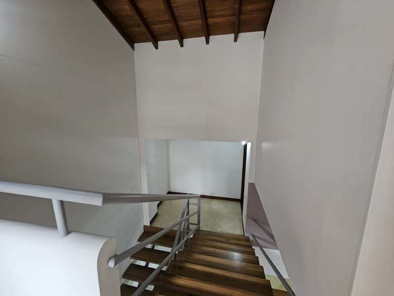 Casa en arriendo en El Poblado, Medellín · foto 9 de 24