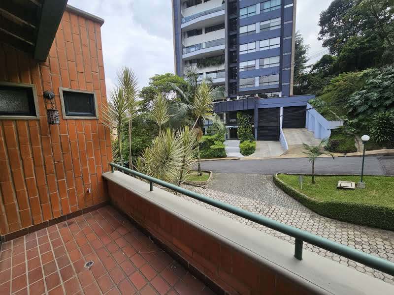 Casa en arriendo en El Poblado, Medellín · foto 21 de 24