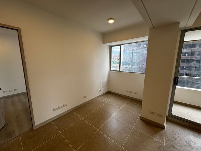 Apartamento de 2 alcobas en arriendo en Villa Carlota, Medellín, 85 m² · foto 2 de 21
