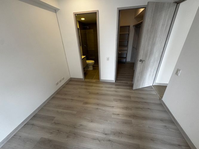 Apartamento de 2 alcobas en arriendo en Villa Carlota, Medellín, 85 m² · foto 6 de 21