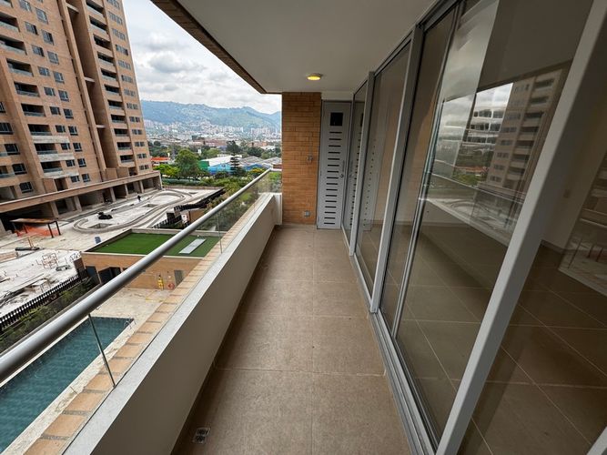 Apartamento de 2 alcobas en arriendo en Villa Carlota, Medellín, 85 m² · foto 19 de 21