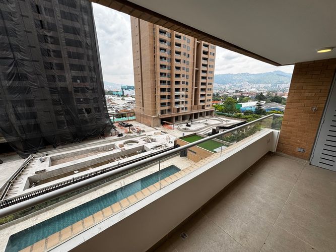 Apartamento de 2 alcobas en arriendo en Villa Carlota, Medellín, 85 m² · foto 20 de 21